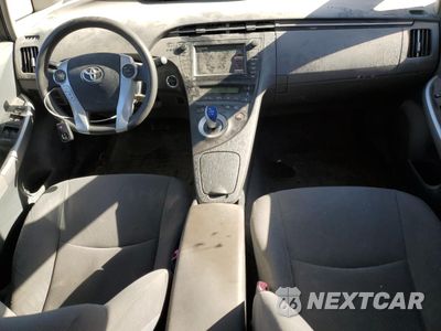 Zdjęcie 8 z 12 samochodu: 2010 TOYOTA PRIUS VIN:JTDKN3DU4A0210417 - miniatura