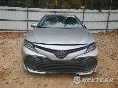 Piąte zdjęcie samochodu w środku: 2020 TOYOTA CAMRY LE VIN:4T1C11AKXLU967725 - miniatura