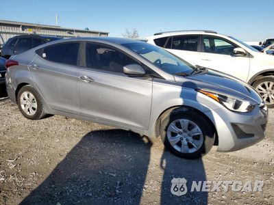 Czwarte zdjęcie samochodu z boku: 2016 HYUNDAI ELANTRA SE VIN:5NPDH4AE9GH683602 - miniatura