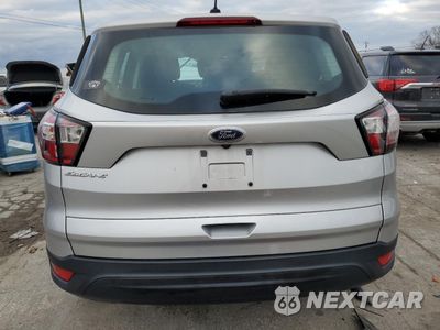 Zdjęcie 6 z 15 samochodu: 2018 FORD ESCAPE S VIN:1FMCU0F79JUA69233 - miniatura