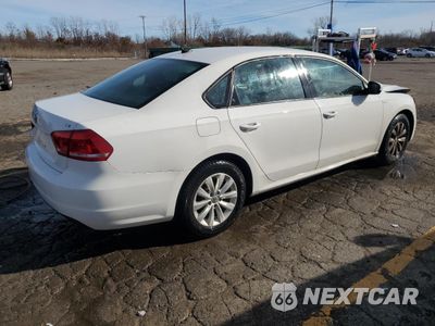 Trzecie zdjęcie samochodu z tyłu: 2014 VOLKSWAGEN PASSAT S VIN:1VWAT7A36EC085653 - miniatura