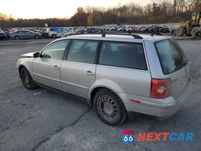 Drugie zdjęcie samochodu z przodu: 2003 VOLKSWAGEN PASSAT GL VIN:WVWND63B83E375197 - miniatura