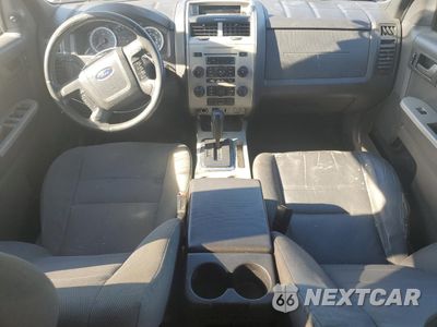 Zdjęcie 8 z 15 samochodu: 2010 FORD ESCAPE XLT VIN:1FMCU0D76AKC48828 - miniatura