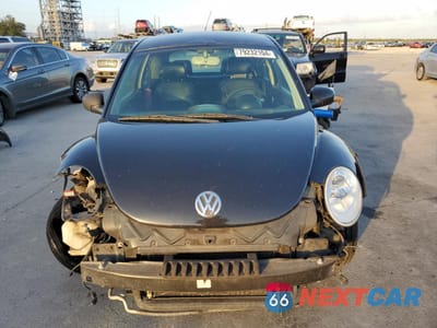Piąte zdjęcie samochodu w środku: 2010 VOLKSWAGEN NEW BEETLE VIN:3VWPG3AG7AM013265 - miniatura