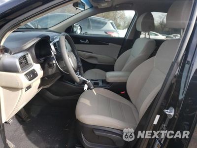 Zdjęcie 7 z 13 samochodu: 2019 KIA SORENTO L VIN:5XYPG4A30KG554582 - miniatura