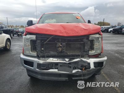 Piąte zdjęcie samochodu w środku: 2017 FORD F250 SUPER DUTY VIN:1FT7X2BT6HEB80533 - miniatura