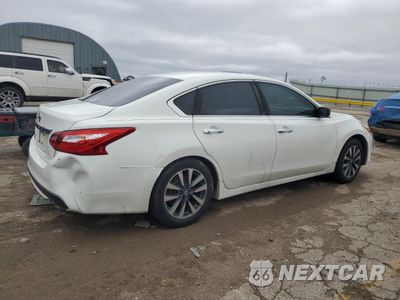 Trzecie zdjęcie samochodu z tyłu: 2017 NISSAN ALTIMA 2.5 VIN:1N4AL3AP3HC252334 - miniatura