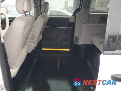 Zdjęcie 12 z 14 samochodu: 2019 DODGE GRAND CARAVAN SE VIN:2C7WDGBG2KR786171 - miniatura