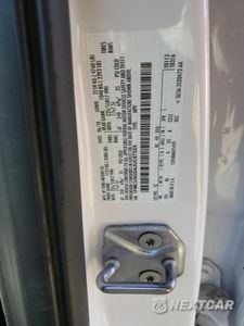 Zdjęcie 14 z 14 samochodu: 2018 FORD ESCAPE SE VIN:1FMCU9GD4JUC87525 - miniatura