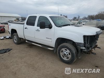 Czwarte zdjęcie samochodu z boku: 2014 GMC SIERRA K2500 SLE VIN:1GT120CG1EF160867 - miniatura
