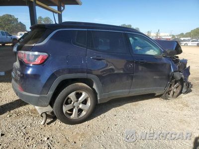 Trzecie zdjęcie samochodu z tyłu: 2018 JEEP COMPASS LATITUDE VIN:3C4NJCBB5JT102594 - miniatura
