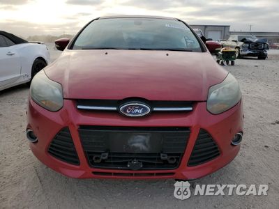 Piąte zdjęcie samochodu w środku: 2012 FORD FOCUS TITANIUM VIN:1FAHP3N20CL416150 - miniatura