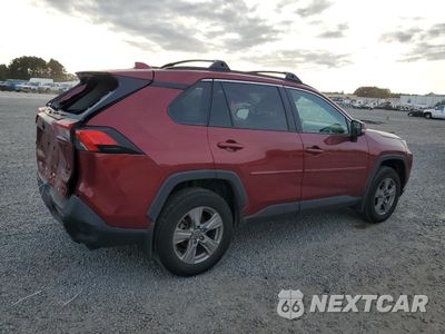 Trzecie zdjęcie samochodu z tyłu: 2023 TOYOTA RAV4 XLE VIN:2T3P1RFV5PW395723 - miniatura