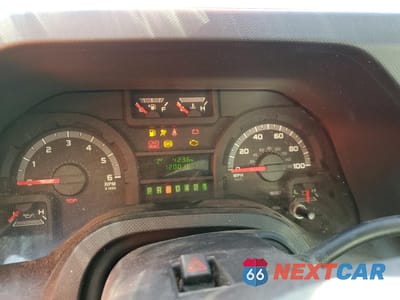 Zdjęcie 9 z 14 samochodu: 2017 FORD ECONOLINE E350 SUPER DUTY CUTAWAY VAN VIN:1FDWE3FS2HDC17376 - miniatura