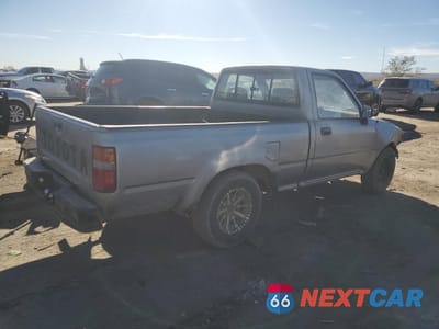 Trzecie zdjęcie samochodu z tyłu: 1993 TOYOTA PICKUP 1/2 TON SHORT WHEELBASE STB VIN:4TARN81A9PZ067664 - miniatura