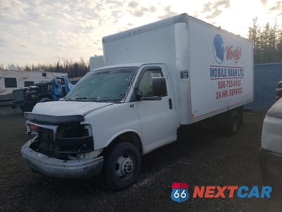 2014 GMC SAVANA CUTAWAY G3500 1GD374BG3E1173132 - główne zdjęcie licytacji z USA - miniatura