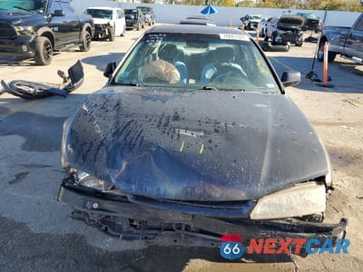 Piąte zdjęcie samochodu w środku: 1994 HONDA ACCORD LX VIN:1HGCD5638RA000515 - miniatura