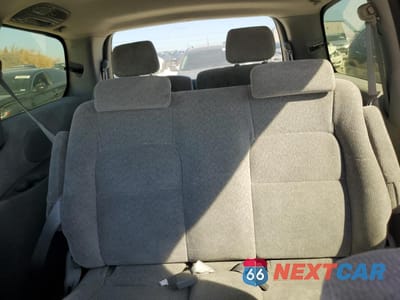 Zdjęcie 10 z 13 samochodu: 2004 KIA SEDONA EX VIN:KNDUP131946548637 - miniatura