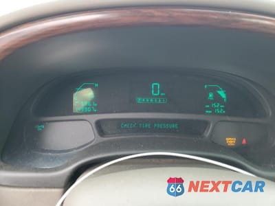 Zdjęcie 9 z 14 samochodu: 2002 CADILLAC DEVILLE VIN:1G6KD57Y72U259850 - miniatura