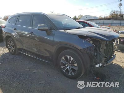 Czwarte zdjęcie samochodu z boku: 2021 TOYOTA HIGHLANDER HYBRID XLE VIN:5TDGBRCHXMS518358 - miniatura