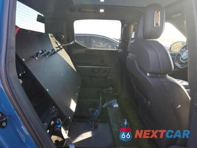 Zdjęcie 10 z 12 samochodu: 2022 RIVIAN R1T LAUNCH EDITION VIN:7FCTGAAL4NN000238 - miniatura