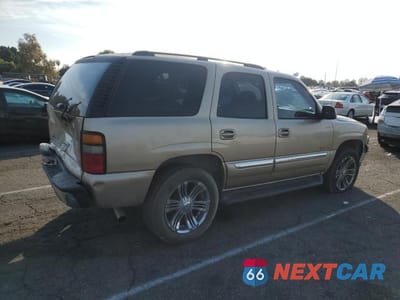 Trzecie zdjęcie samochodu z tyłu: 2005 GMC YUKON VIN:1GKEC13V85R257912 - miniatura