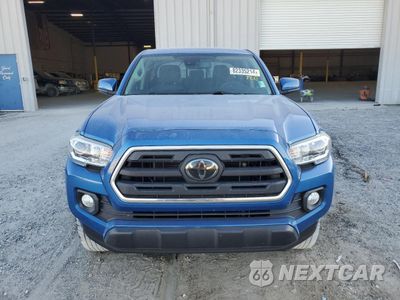 Piąte zdjęcie samochodu w środku: 2018 TOYOTA TACOMA DOUBLE CAB VIN:5TFAZ5CN4JX055817 - miniatura