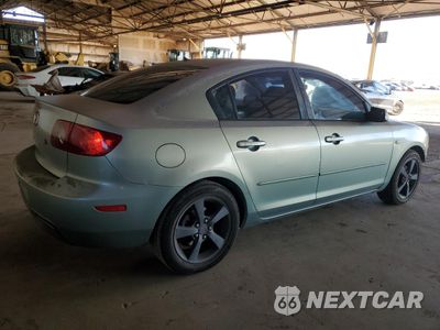 Trzecie zdjęcie samochodu z tyłu: 2004 MAZDA 3 I VIN:JM1BK12F741157082 - miniatura