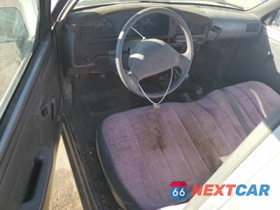 Zdjęcie 8 z 12 samochodu: 1993 TOYOTA PICKUP 1/2 TON SHORT WHEELBASE STB VIN:4TARN81A9PZ067664 - miniatura