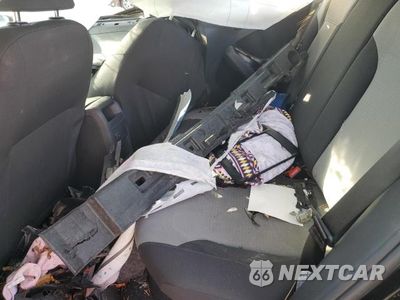 Zdjęcie 10 z 12 samochodu: 2018 VOLKSWAGEN JETTA S VIN:3VW2B7AJ3JM242764 - miniatura