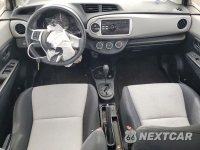 Zdjęcie 8 z 12 samochodu: 2013 TOYOTA YARIS VIN:JTDKTUD31DD567182 - miniatura