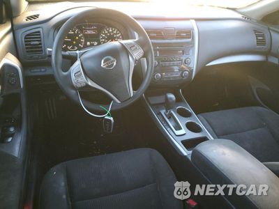 Zdjęcie 8 z 12 samochodu: 2015 NISSAN ALTIMA 2.5 VIN:1N4AL3AP2FC231150 - miniatura