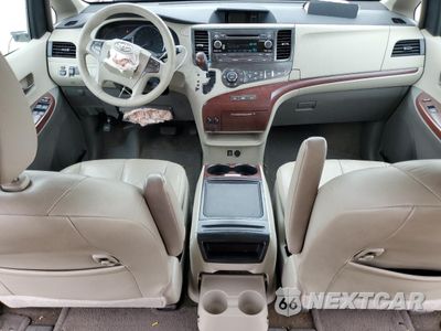 Zdjęcie 8 z 15 samochodu: 2013 TOYOTA SIENNA XLE VIN:5TDYK3DC9DS306362 - miniatura