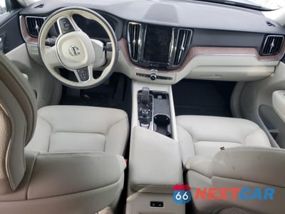 Zdjęcie 8 z 15 samochodu: 2022 VOLVO XC60 B5 MOMENTUM VIN:YV4L12RK0N1976482 - miniatura