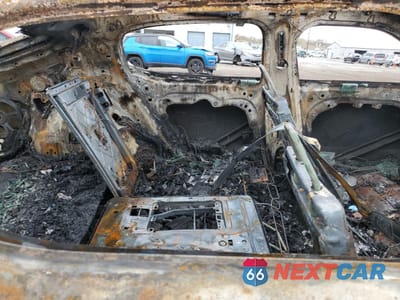 Zdjęcie 10 z 12 samochodu: 2022 POLESTAR 2 VIN:LPSED3KA8NL051925 - miniatura