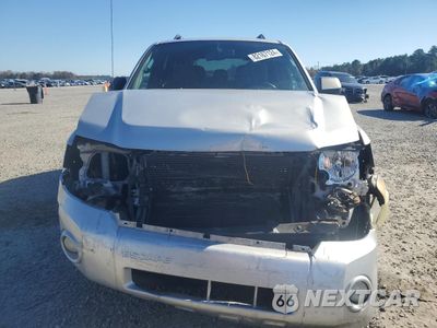 Piąte zdjęcie samochodu w środku: 2010 FORD ESCAPE XLT VIN:1FMCU0D76AKC48828 - miniatura