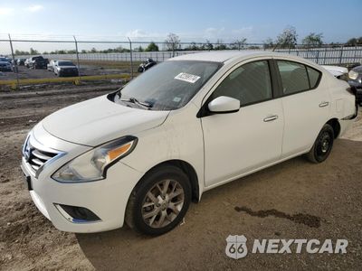 2017 NISSAN VERSA S 3N1CN7AP6HL880237 - główne zdjęcie licytacji z USA - miniatura
