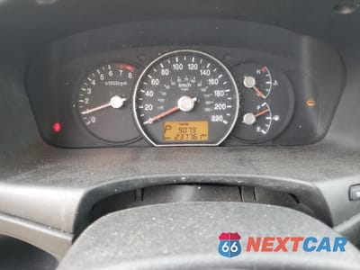 Zdjęcie 9 z 12 samochodu: 2012 KIA RONDO VIN:KNAHH8A84C7391015 - miniatura