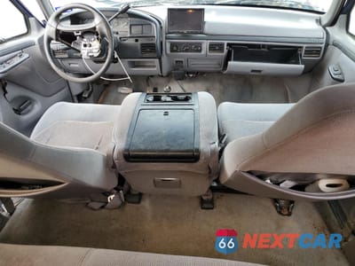 Zdjęcie 8 z 16 samochodu: 1996 FORD F350 VIN:1FTJW36F4TEA97338 - miniatura