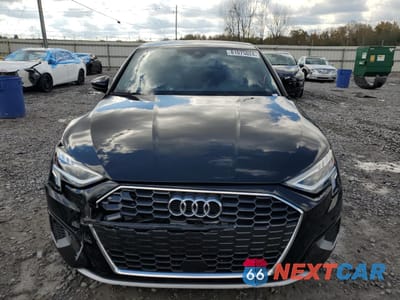 Piąte zdjęcie samochodu w środku: 2023 AUDI A3 PREMIUM VIN:WAUAUDGY8PA038721 - miniatura
