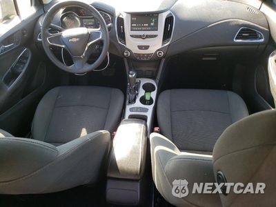 Zdjęcie 8 z 12 samochodu: 2017 CHEVROLET CRUZE LS VIN:1G1BC5SM5H7124161 - miniatura