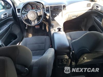 Zdjęcie 8 z 13 samochodu: 2013 JEEP GRAND CHEROKEE LAREDO VIN:1C4RJFAG7DC559892 - miniatura