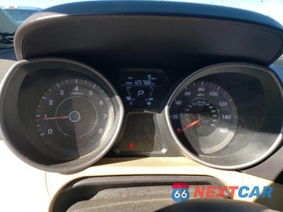 Zdjęcie 9 z 12 samochodu: 2013 HYUNDAI ELANTRA GLS VIN:5NPDH4AE6DH287218 - miniatura