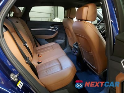 Zdjęcie 10 z 14 samochodu: 2022 AUDI E-TRON PREMIUM VIN:WA1AAAGE8NB037487 - miniatura