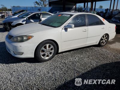 2005 TOYOTA CAMRY LE 4T1BF30K45U620839 - główne zdjęcie licytacji z USA - miniatura