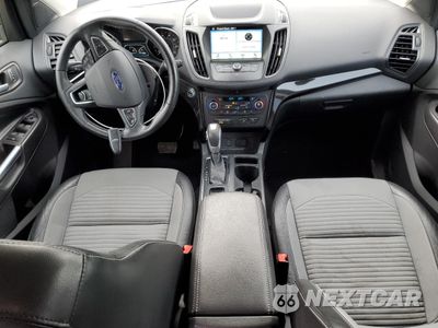 Zdjęcie 8 z 15 samochodu: 2019 FORD ESCAPE SE VIN:1FMCU9GD1KUB91949 - miniatura