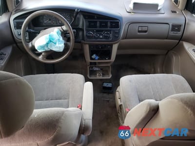 Zdjęcie 8 z 16 samochodu: 2000 TOYOTA SIENNA LE VIN:4T3ZF13C7YU176097 - miniatura