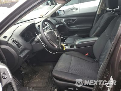 Zdjęcie 7 z 12 samochodu: 2016 NISSAN ALTIMA 2.5 VIN:1N4AL3AP3GN307805 - miniatura