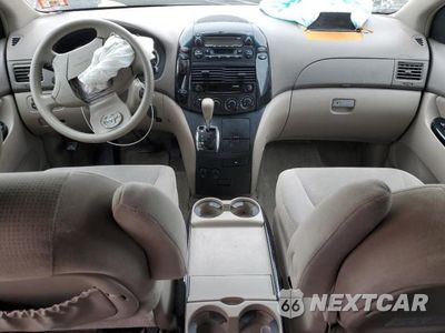 Zdjęcie 8 z 13 samochodu: 2005 TOYOTA SIENNA CE VIN:5TDZA23C35S230786 - miniatura
