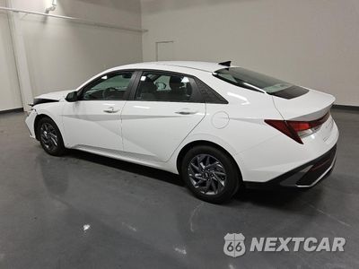 Drugie zdjęcie samochodu z przodu: 2024 HYUNDAI ELANTRA SEL VIN:KMHLM4DG8RU781108 - miniatura